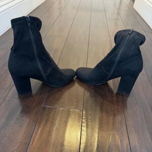 STEVE MADDEN BLACK ANKLE SOCK BOOTS